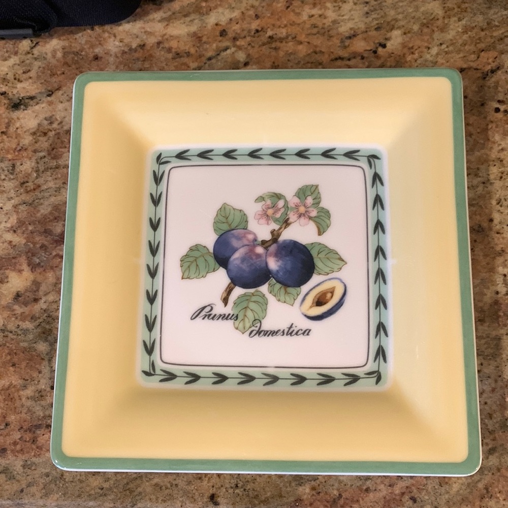 Salad Plate like new